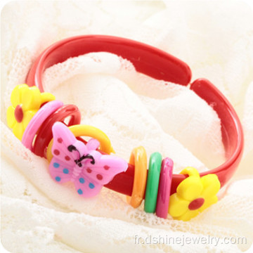 Cute Animal forme enfants Cuff bracelets en plastique en gros